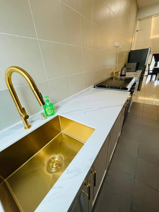 Homestay 3Br Near Setia Alam Shah Alam Eksteriør bilde