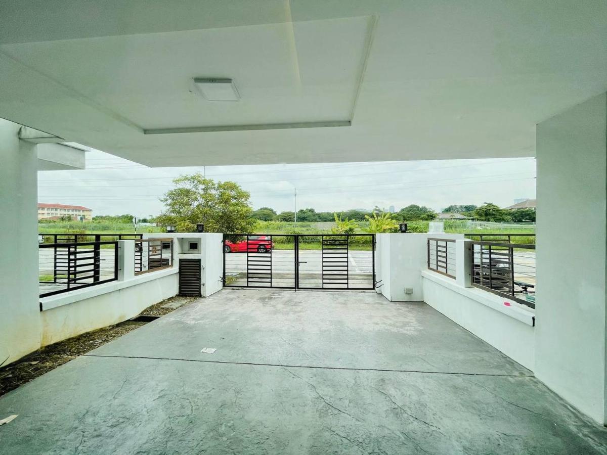 Homestay 3Br Near Setia Alam Shah Alam Eksteriør bilde